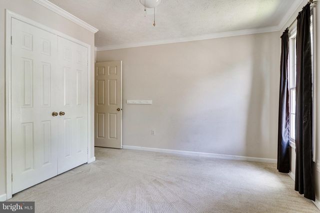 5931 OAKLAND PARK DR, Burke, VA 22015