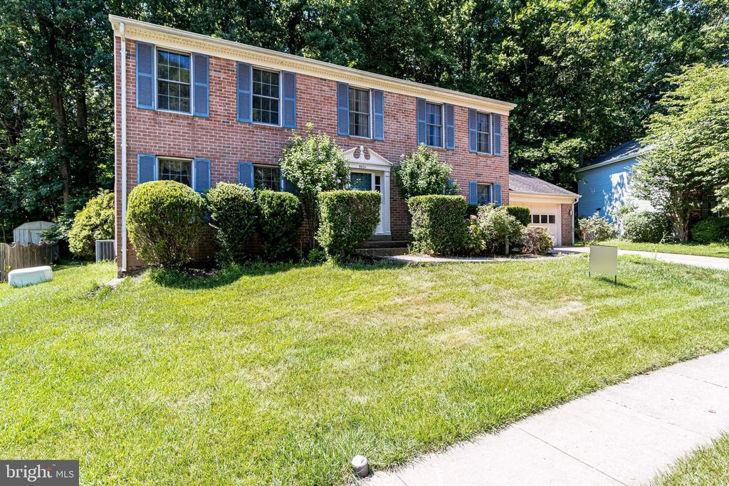 5931 OAKLAND PARK DR, Burke, VA 22015