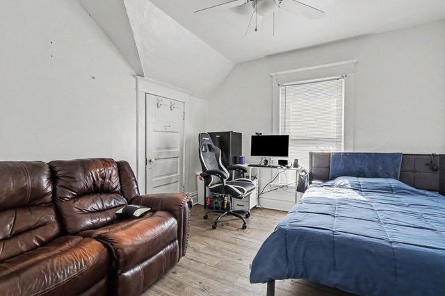 144 E 16th Street, Holland, MI 49423