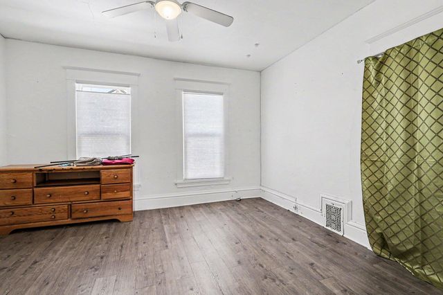 144 E 16th Street, Holland, MI 49423