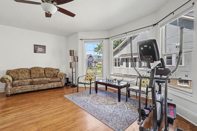 144 E 16th Street, Holland, MI 49423