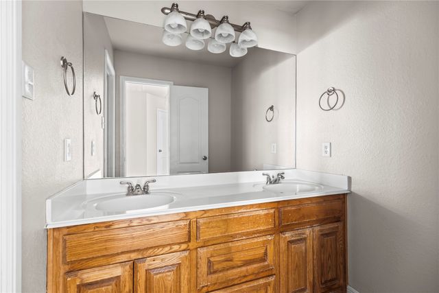 5517 Greenview Court, North Richland Hills, TX 76148