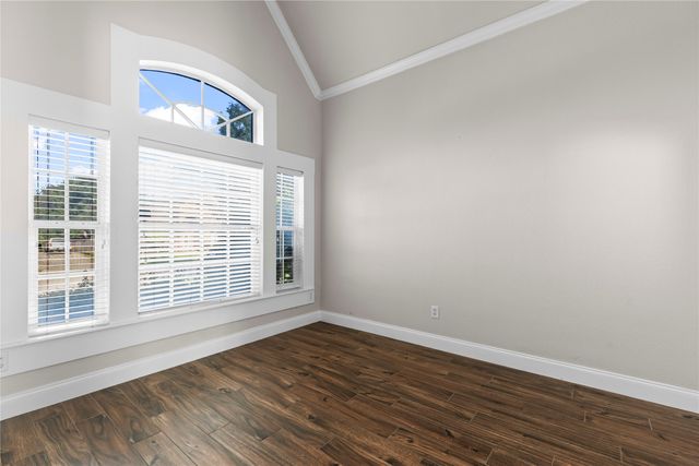 5517 Greenview Court, North Richland Hills, TX 76148