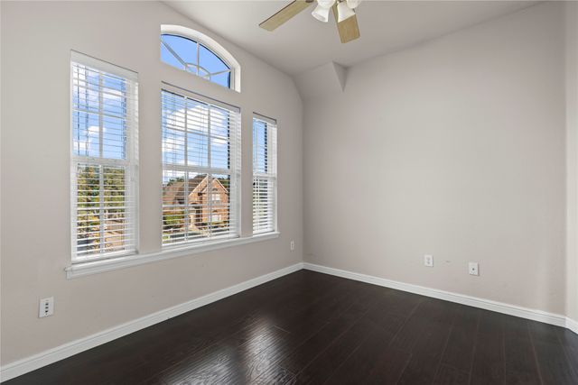 5517 Greenview Court, North Richland Hills, TX 76148