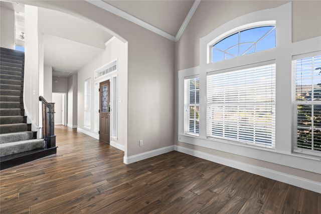 5517 Greenview Court, North Richland Hills, TX 76148