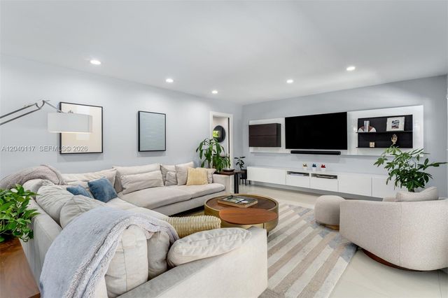 11721 Jacaranda Place, Coral Gables, FL 33156