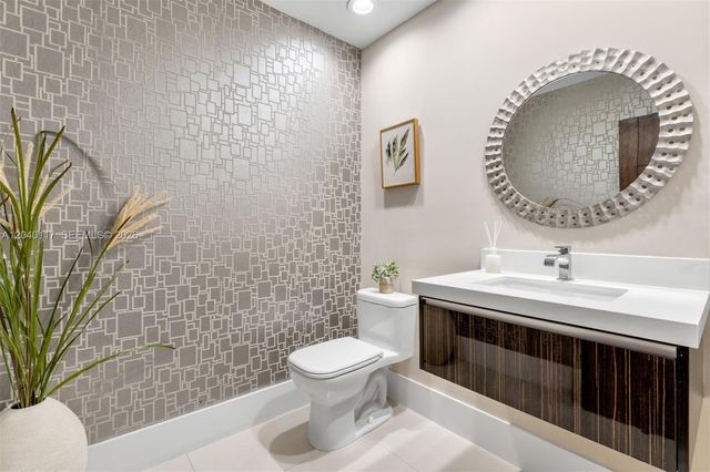 11721 Jacaranda Place, Coral Gables, FL 33156