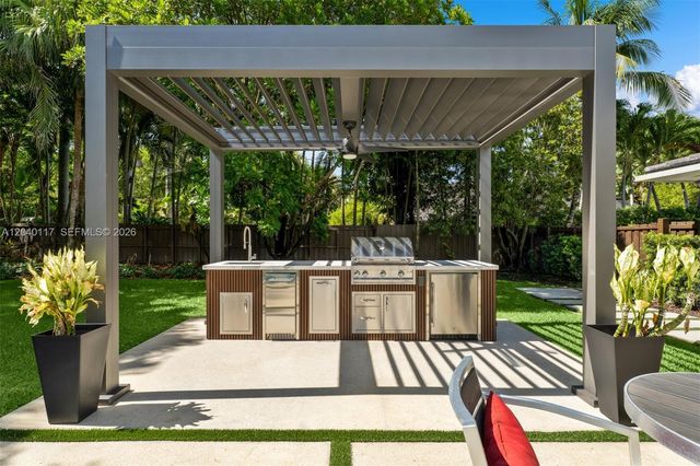 11721 Jacaranda Place, Coral Gables, FL 33156