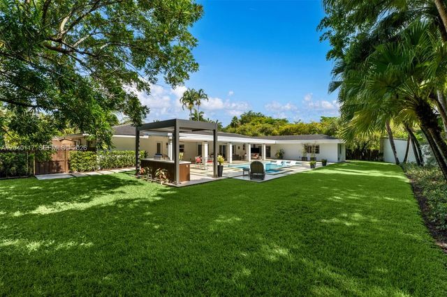 11721 Jacaranda Place, Coral Gables, FL 33156