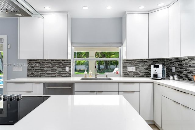 11721 Jacaranda Place, Coral Gables, FL 33156