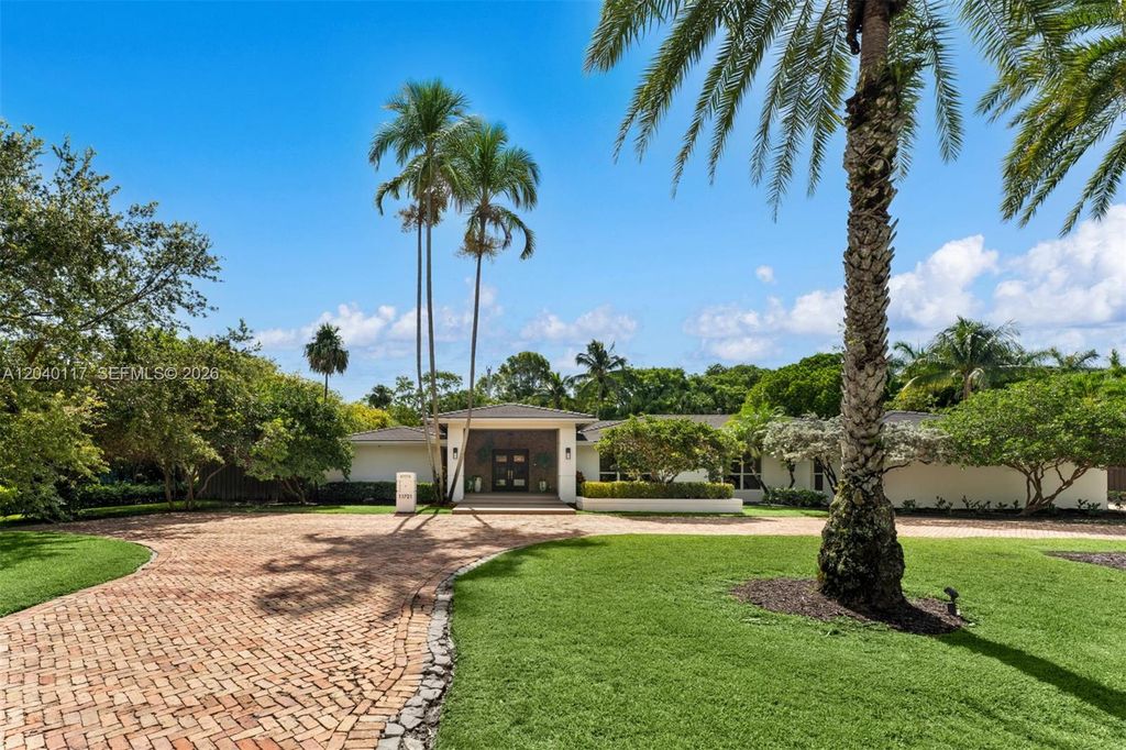 11721 Jacaranda Place, Coral Gables, FL 33156