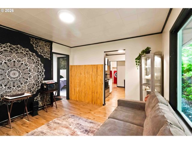 502 17TH Ave, Longview, WA 98632