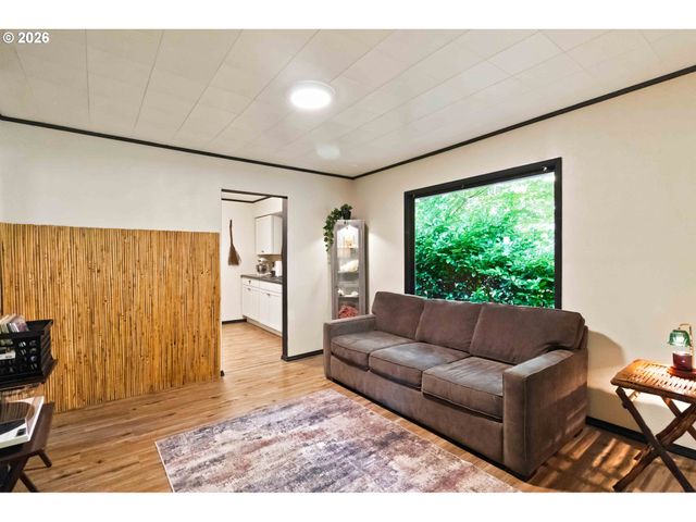 502 17TH Ave, Longview, WA 98632