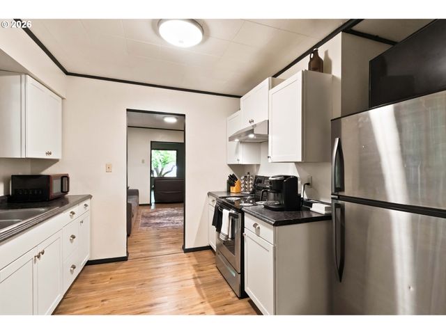 502 17TH Ave, Longview, WA 98632