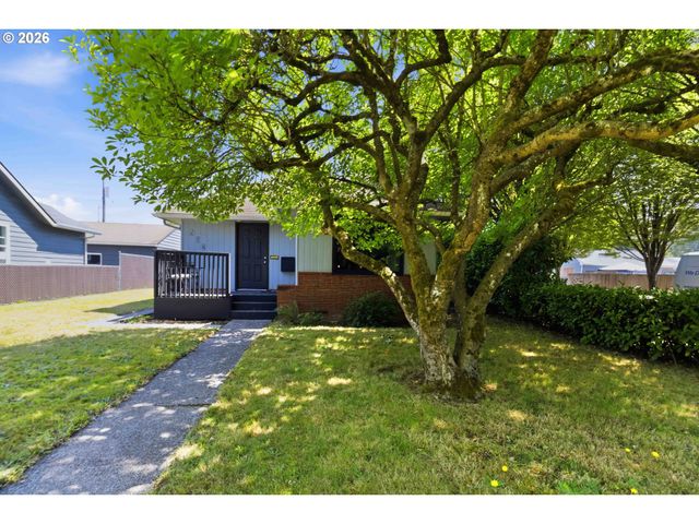 502 17TH Ave, Longview, WA 98632
