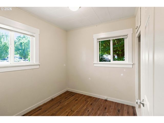 502 17TH Ave, Longview, WA 98632