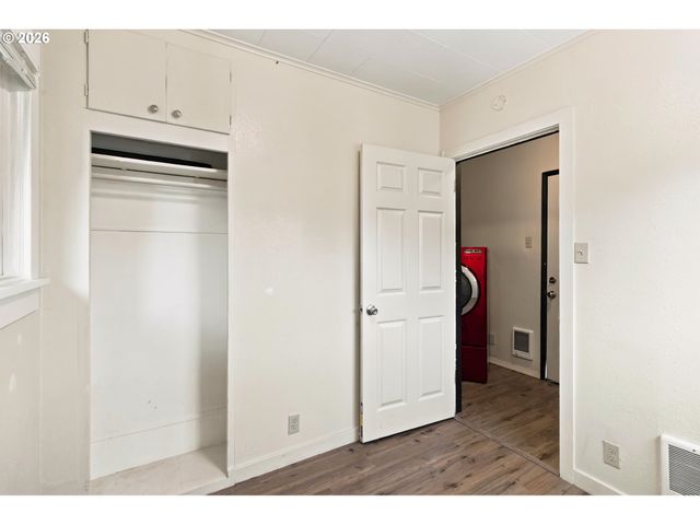 502 17TH Ave, Longview, WA 98632