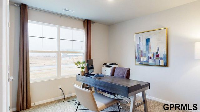 18472 Aurora Street, Omaha, NE 68136