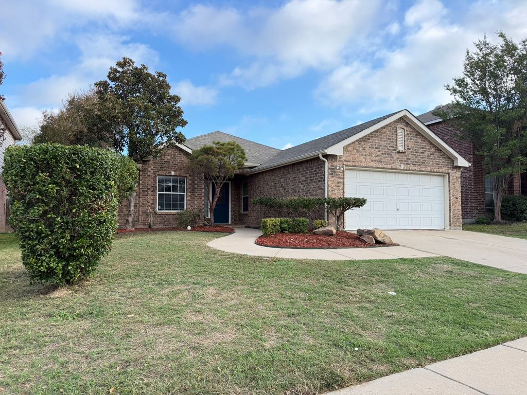 4413 Chris Drive, Fort Worth, TX 76244 — exterior