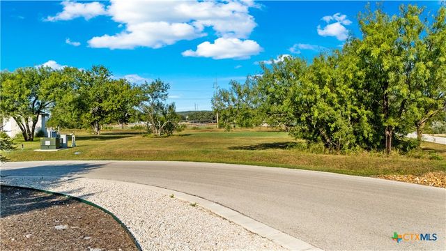 832 Wade Road, New Braunfels, TX 78132