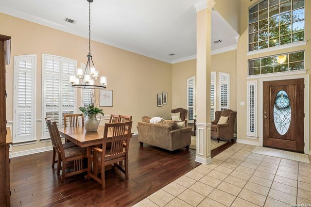 18730 Danforth Cv, San Antonio, TX 78258