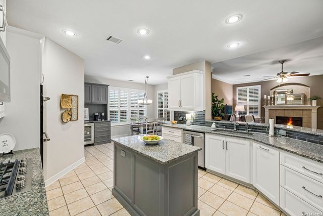 18730 Danforth Cv, San Antonio, TX 78258