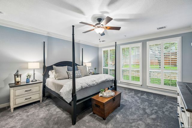 18730 Danforth Cv, San Antonio, TX 78258