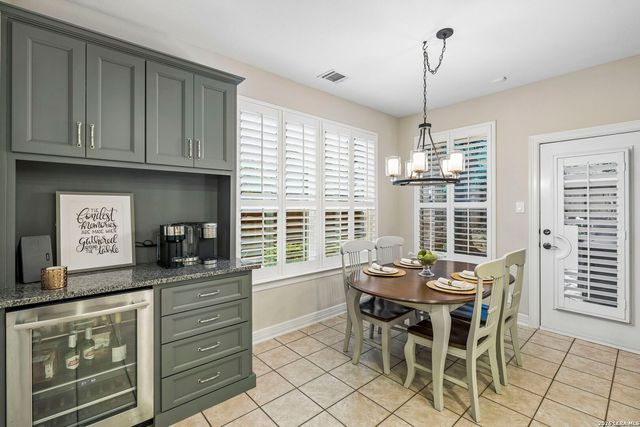 18730 Danforth Cv, San Antonio, TX 78258