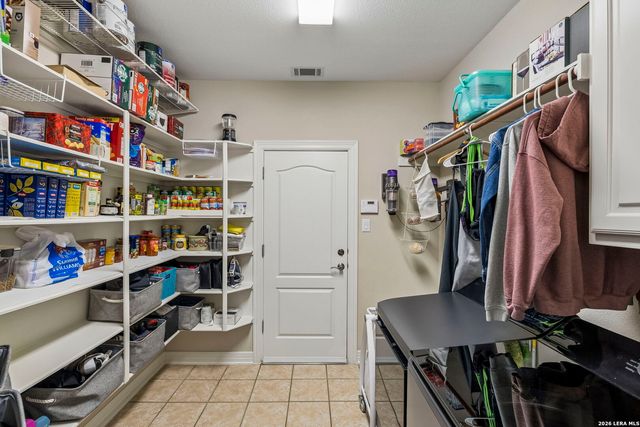 18730 Danforth Cv, San Antonio, TX 78258