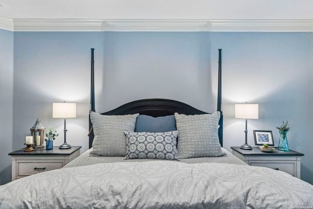 18730 Danforth Cv, San Antonio, TX 78258