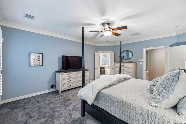 18730 Danforth Cv, San Antonio, TX 78258