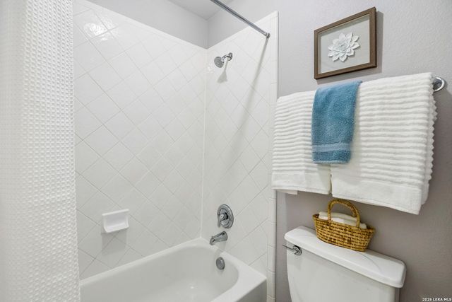 18730 Danforth Cv, San Antonio, TX 78258