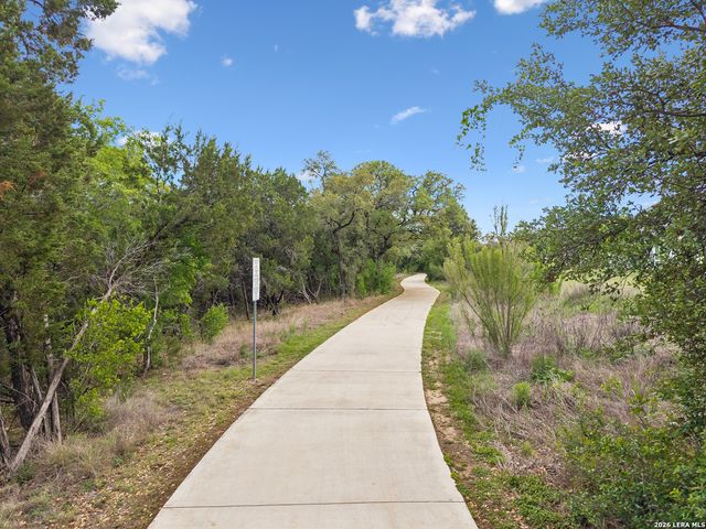 18730 Danforth Cv, San Antonio, TX 78258