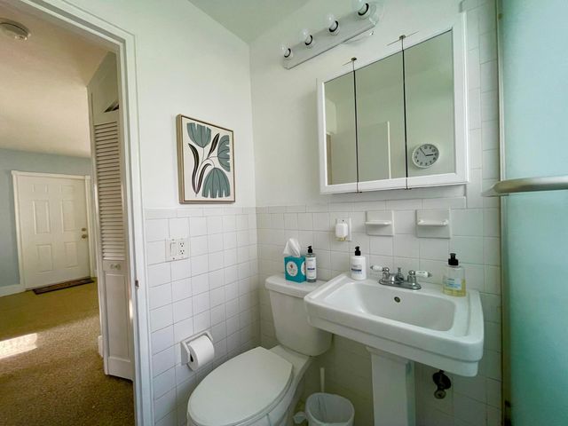 1481 NE 27TH Street, Pompano Beach, FL 33064