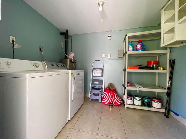 1481 NE 27TH Street, Pompano Beach, FL 33064