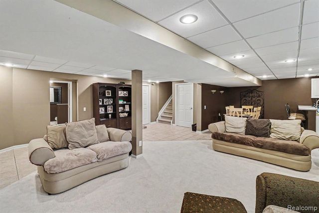 55260 Belmont Drive, Shelby Twp, MI 48315