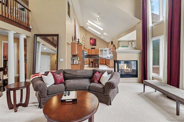 55260 Belmont Drive, Shelby Twp, MI 48315