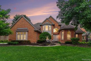 55260 Belmont Drive, Shelby Twp, MI 48315
