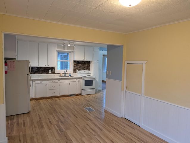 612 Railroad Street SE, Bemidji, MN 56601