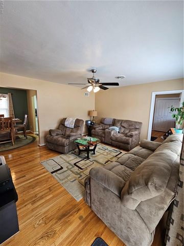 1137 Leland CIR, Virginia Beach, VA 23464