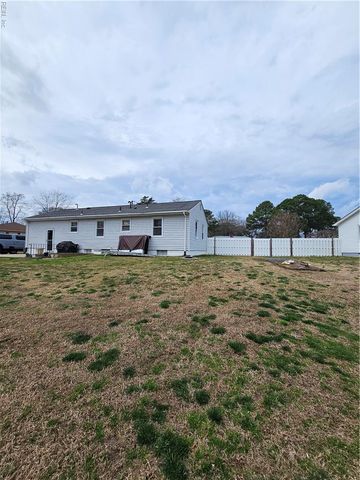 1137 Leland CIR, Virginia Beach, VA 23464