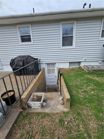 1137 Leland CIR, Virginia Beach, VA 23464