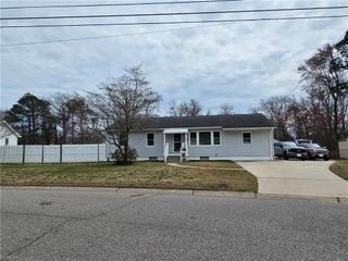 1137 Leland CIR, Virginia Beach, VA 23464