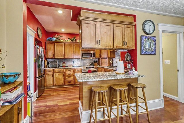 1010 5th Street N, Fargo, ND 58102