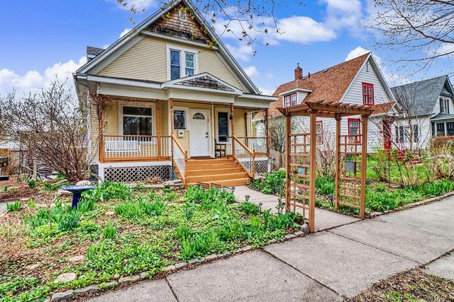 1010 5th Street N, Fargo, ND 58102