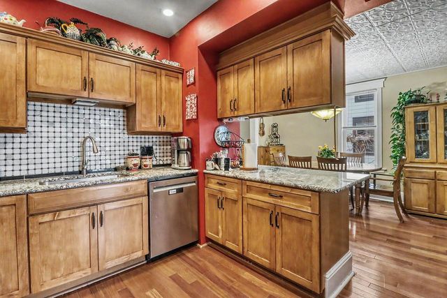 1010 5th Street N, Fargo, ND 58102
