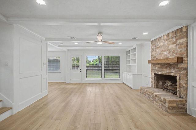 34 Brushwood Court, The Woodlands, TX 77380