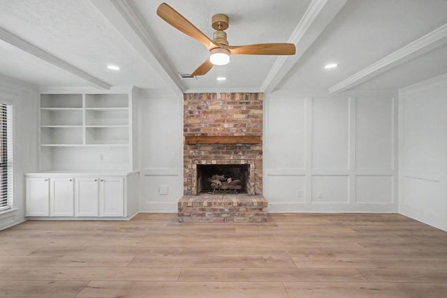 34 Brushwood Court, The Woodlands, TX 77380
