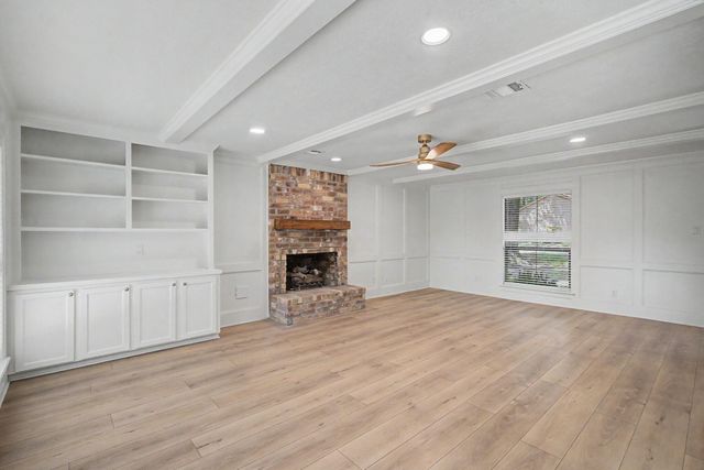 34 Brushwood Court, The Woodlands, TX 77380