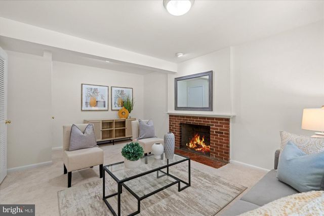 2317 ROSS RD, Silver Spring, MD 20910